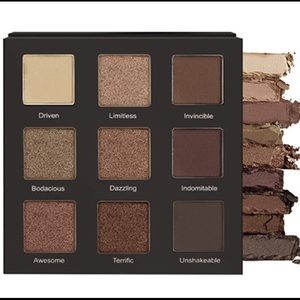 RealHer Eyeshadow Palette (Do Your Squats)
